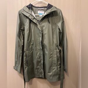 Columbia rain jacket, green size S NWOT